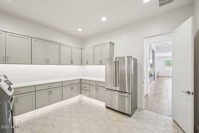 5768 E Rancho Caliente Drive, Cave Creek, AZ 85331