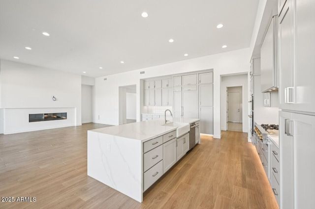 5768 E Rancho Caliente Drive, Cave Creek, AZ 85331