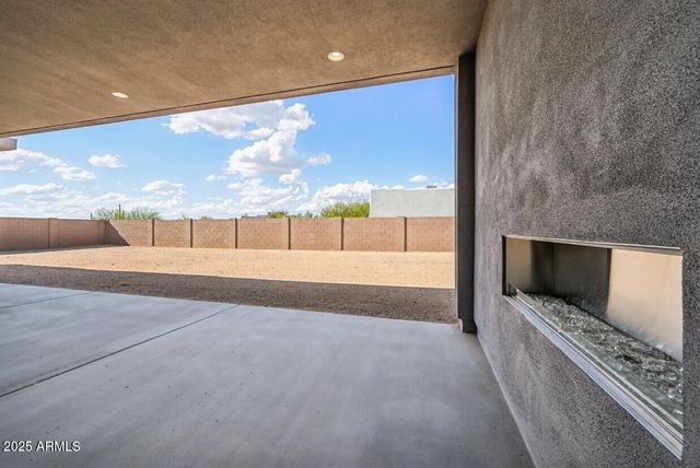 5768 E Rancho Caliente Drive, Cave Creek, AZ 85331