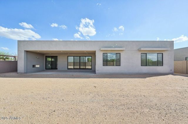 5768 E Rancho Caliente Drive, Cave Creek, AZ 85331