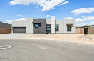 5768 E Rancho Caliente Drive, Cave Creek, AZ 85331