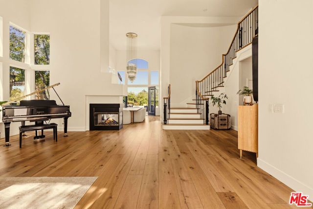 22303 Dunmore Drive, Calabasas, CA 91302