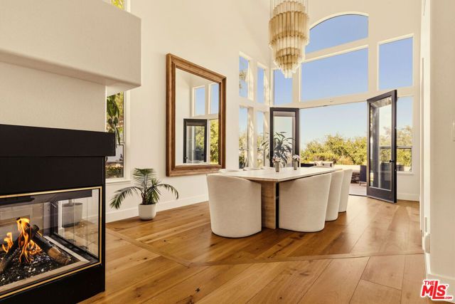 22303 Dunmore Drive, Calabasas, CA 91302