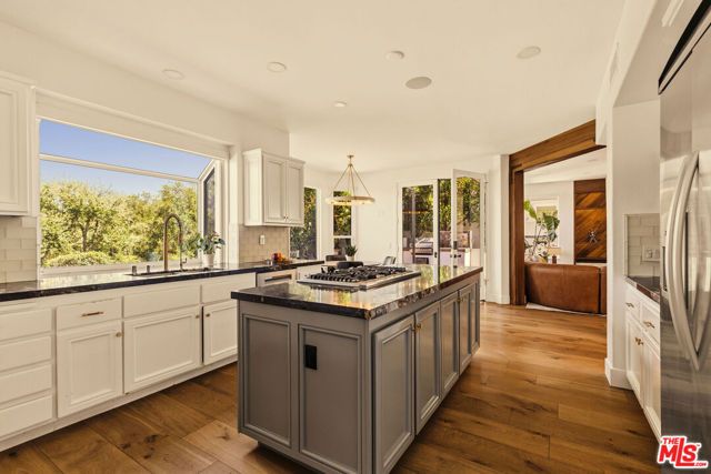 22303 Dunmore Drive, Calabasas, CA 91302