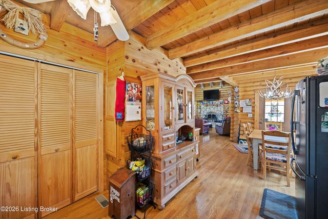 1271 Cabin Creek Dr, Brooks, KY 40109