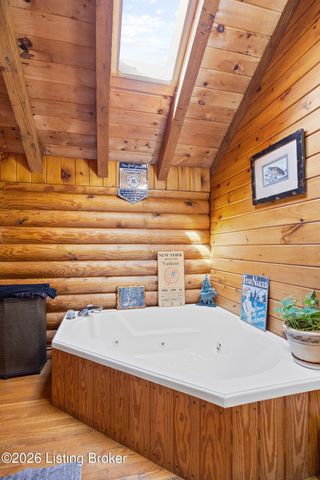 1271 Cabin Creek Dr, Brooks, KY 40109