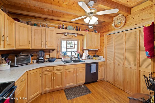 1271 Cabin Creek Dr, Brooks, KY 40109