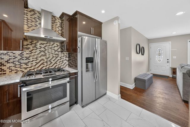 40 Woodside Drive, Howell, NJ 07731