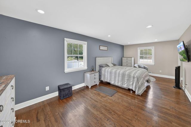 40 Woodside Drive, Howell, NJ 07731