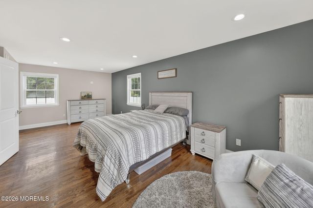 40 Woodside Drive, Howell, NJ 07731