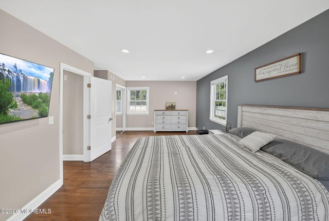 40 Woodside Drive, Howell, NJ 07731