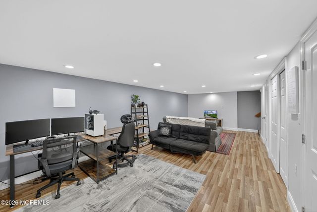 40 Woodside Drive, Howell, NJ 07731