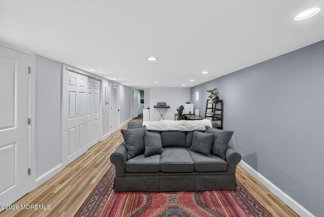 40 Woodside Drive, Howell, NJ 07731