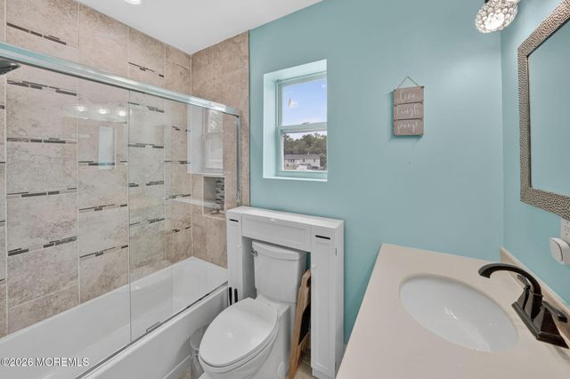 40 Woodside Drive, Howell, NJ 07731