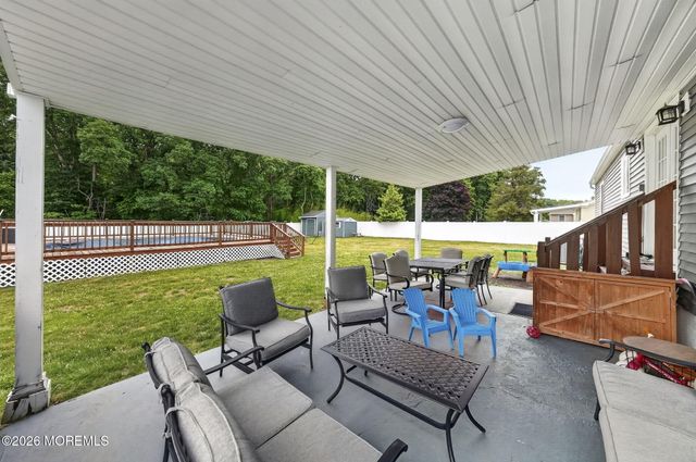 40 Woodside Drive, Howell, NJ 07731