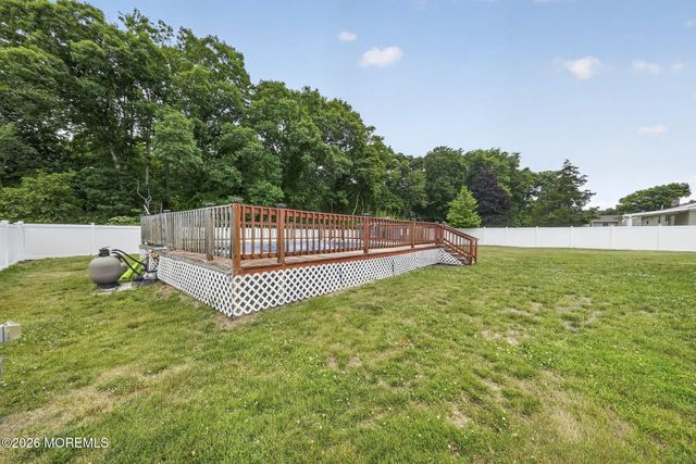 40 Woodside Drive, Howell, NJ 07731