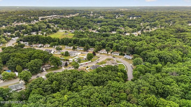 40 Woodside Drive, Howell, NJ 07731