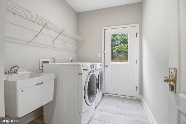 3221 SPRING RAIN CT, Herndon, VA 20171