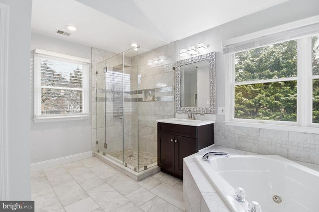 3221 SPRING RAIN CT, Herndon, VA 20171