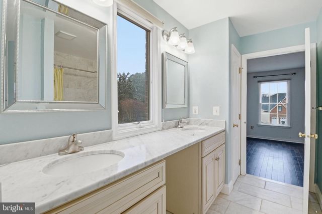 3221 SPRING RAIN CT, Herndon, VA 20171