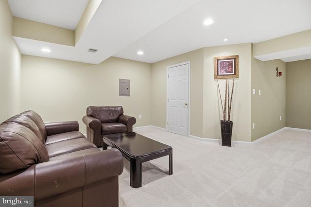 3221 SPRING RAIN CT, Herndon, VA 20171