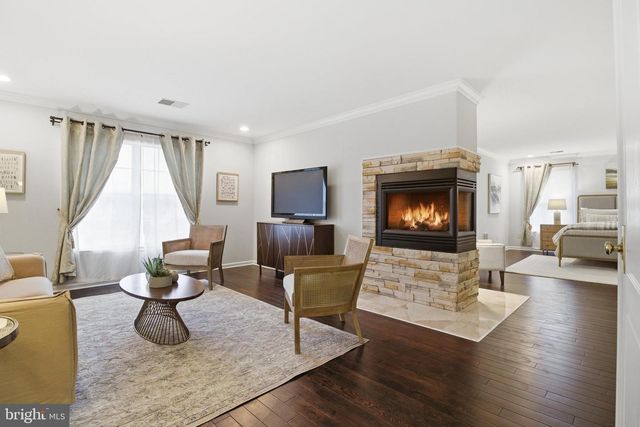 3221 SPRING RAIN CT, Herndon, VA 20171