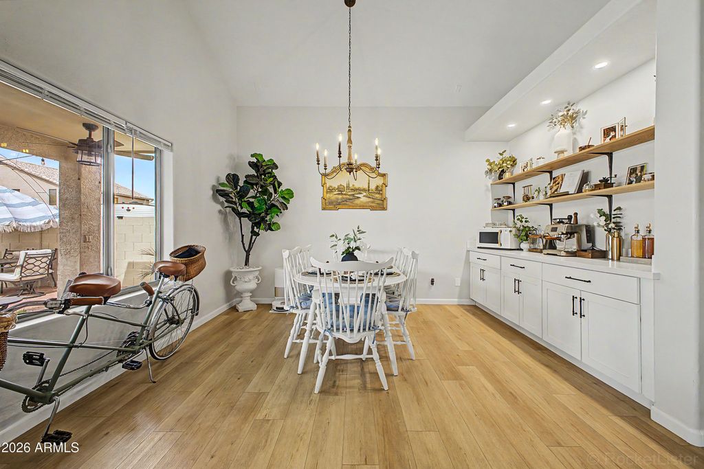 Image 11 of property listing at 9356 W PIONEER Street, Tolleson, AZ 85353