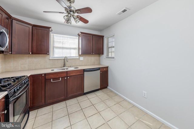 757 STEEPLECHASE CT, Deptford, NJ 08096