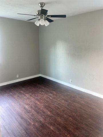 607 W Atchley Avenue, Alvarado, TX 76009