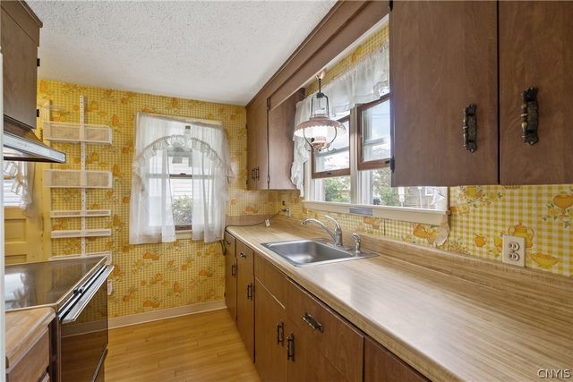111 Wilmore Place, Syracuse, NY 13208