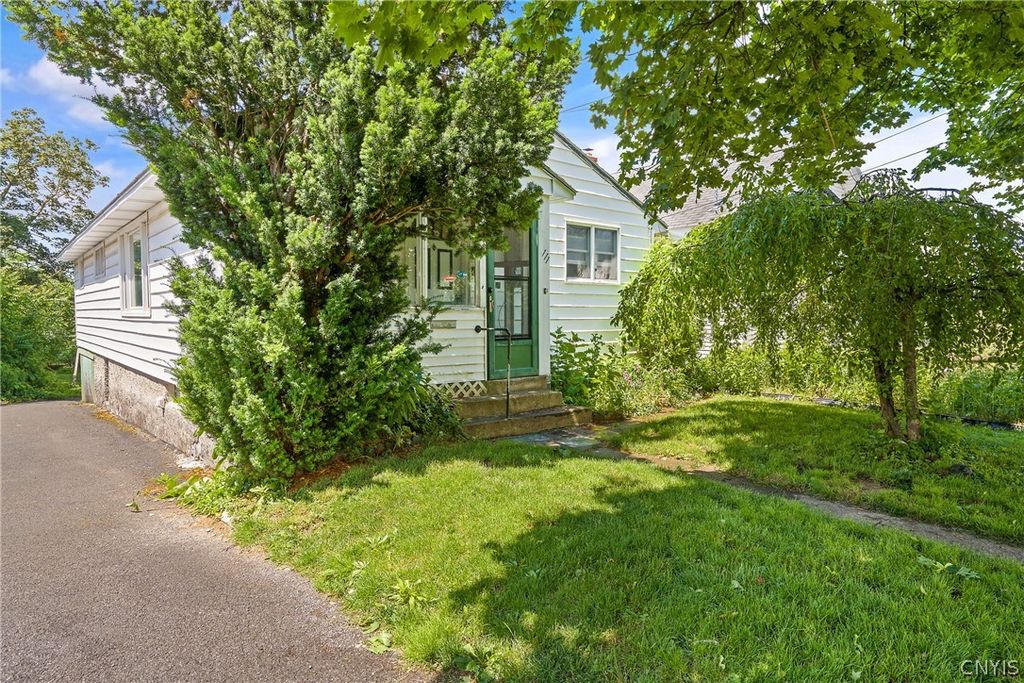 111 Wilmore Place, Syracuse, NY 13208
