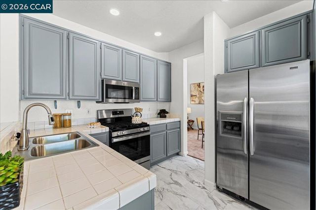 2304 Grassland Way, Antioch, CA 94531