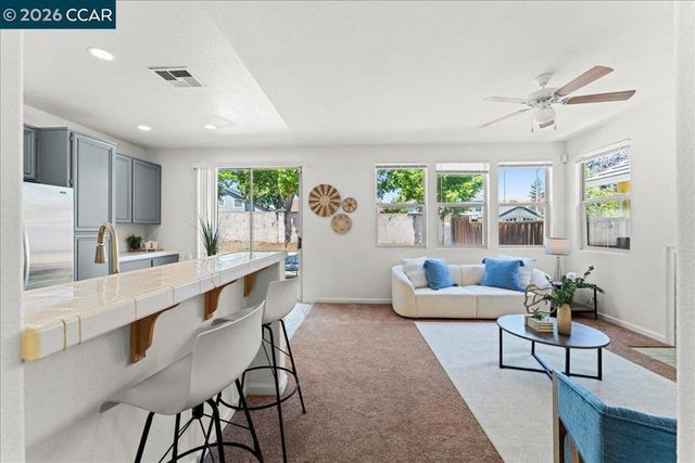 2304 Grassland Way, Antioch, CA 94531