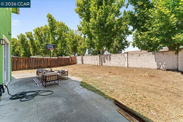 2304 Grassland Way, Antioch, CA 94531