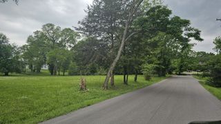 194 Cranwill Dr, Hendersonville, TN 37075