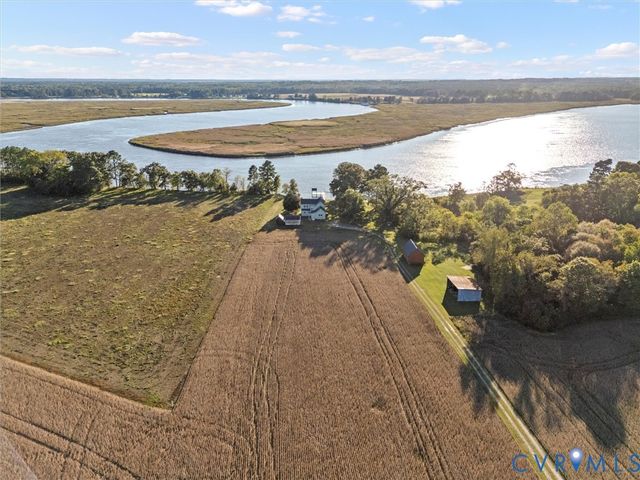 1765 Clifton Ln, Little Plymouth, VA 23091