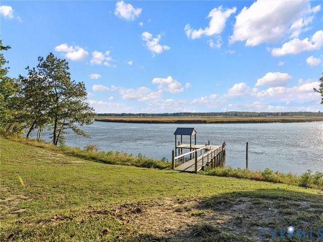 1765 Clifton Ln, Little Plymouth, VA 23091