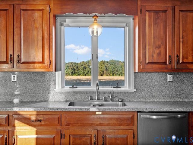 1765 Clifton Ln, Little Plymouth, VA 23091