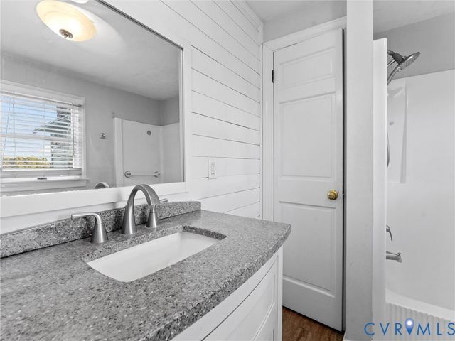 1765 Clifton Ln, Little Plymouth, VA 23091