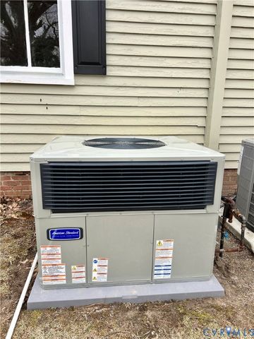 1765 Clifton Ln, Little Plymouth, VA 23091