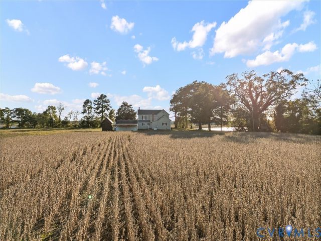 1765 Clifton Ln, Little Plymouth, VA 23091