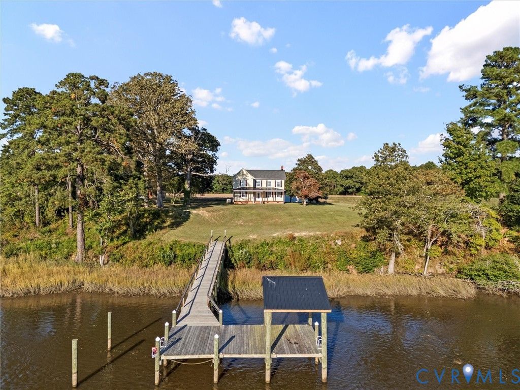 1765 Clifton Ln, Little Plymouth, VA 23091