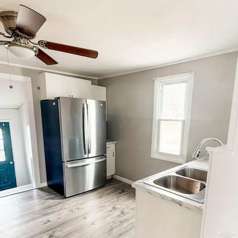 1609 Fremont Avenue, Bay City, MI 48708