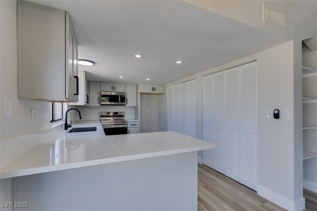 3484 Nightflower Lane B, Las Vegas, NV 89121