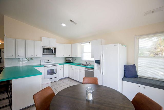 27394 Saint Lucie Lane, Ramrod Key, FL 33042