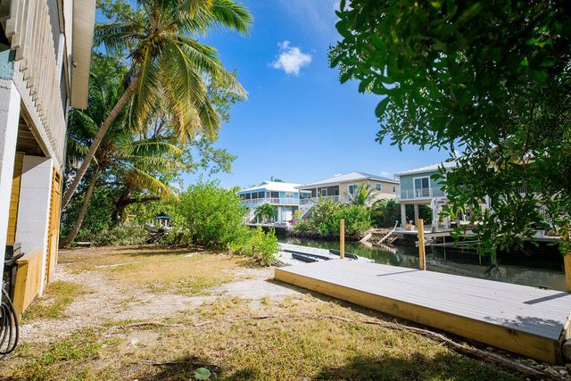 27394 Saint Lucie Lane, Ramrod Key, FL 33042