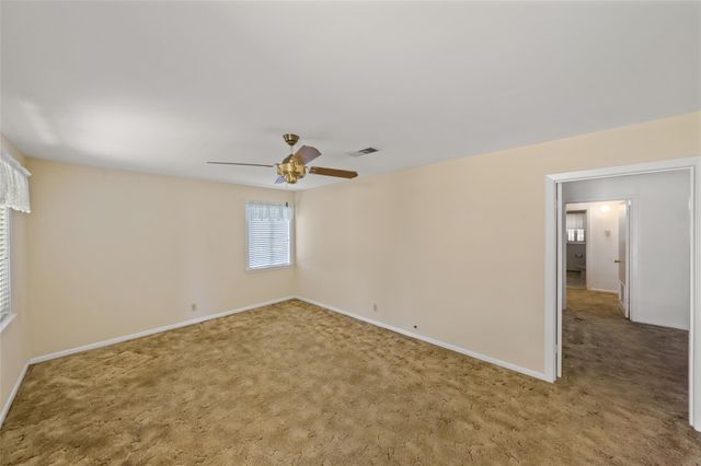 613 Grantham Road, Baytown, TX 77521