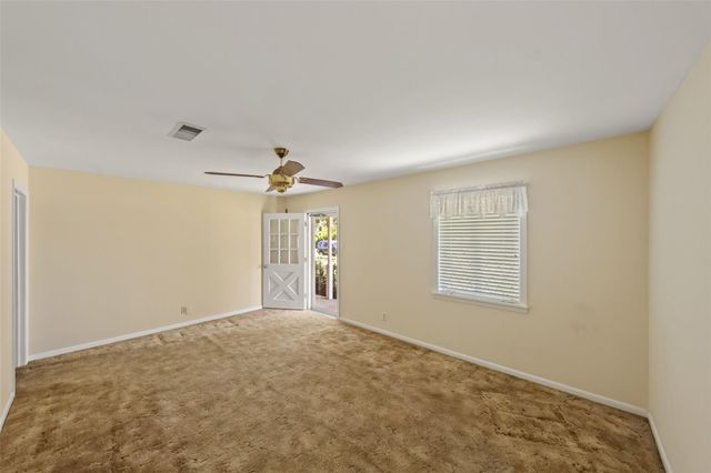 613 Grantham Road, Baytown, TX 77521