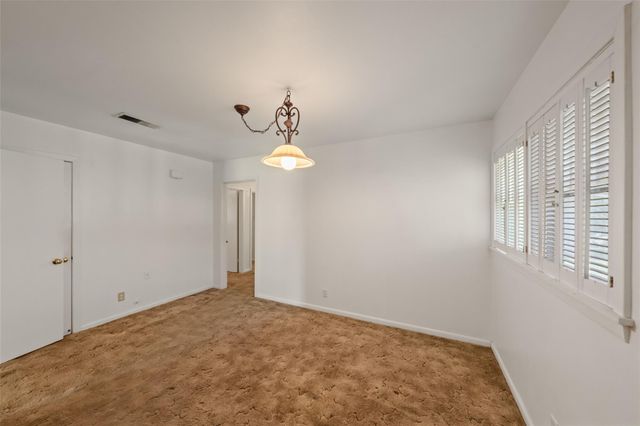 613 Grantham Road, Baytown, TX 77521