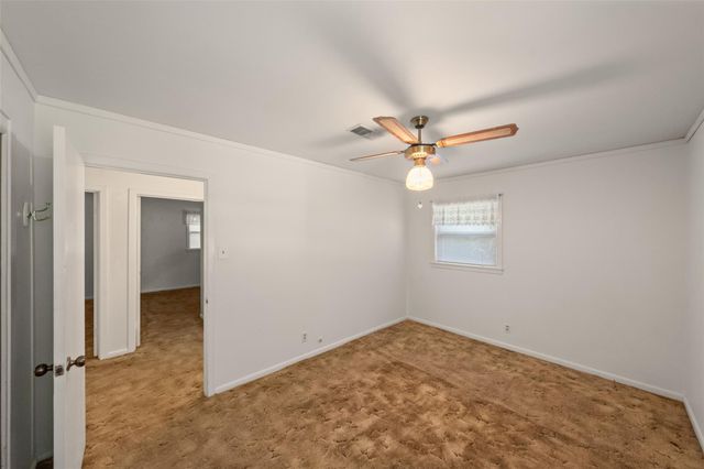 613 Grantham Road, Baytown, TX 77521
